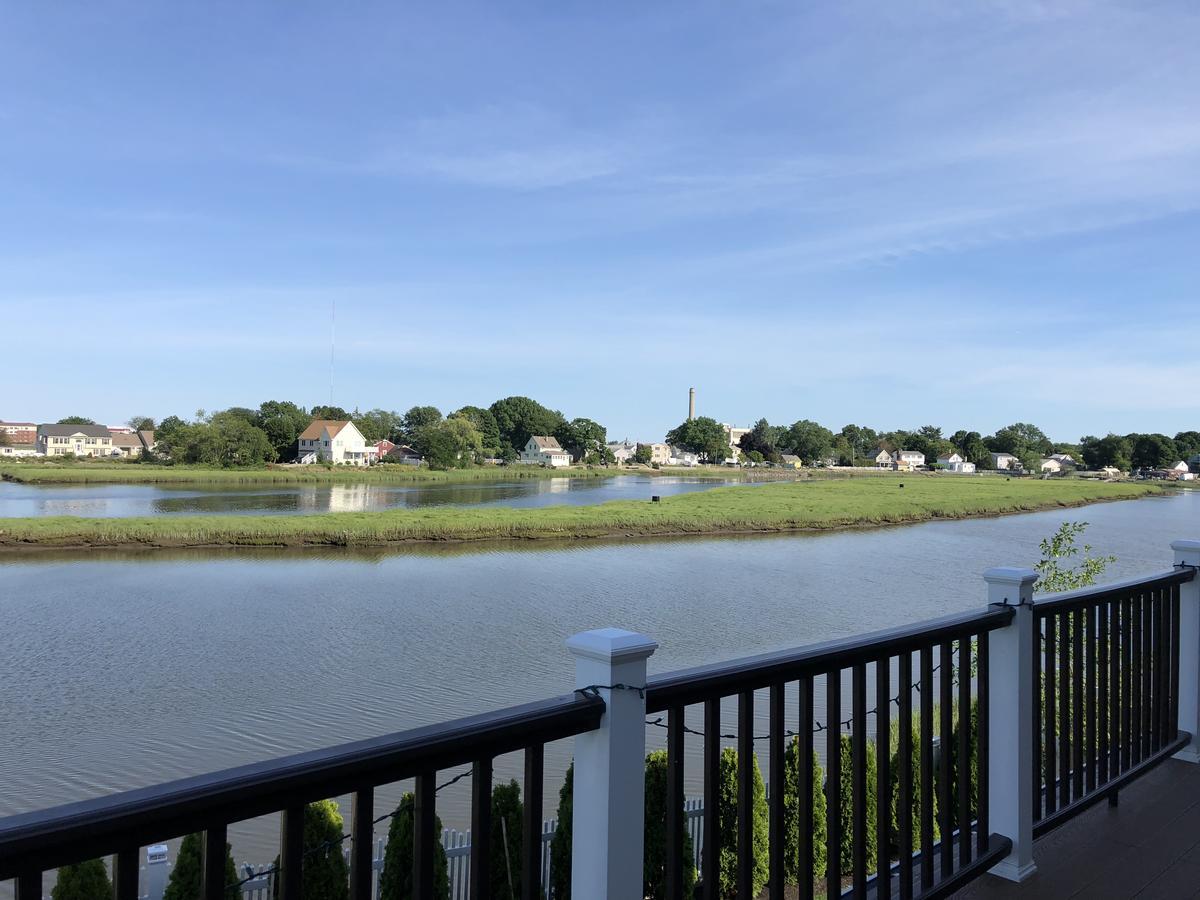 Family Rooms In Salem Boston Согъс Екстериор снимка